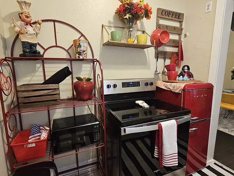 903 McIntosh St #903 — Photo 17