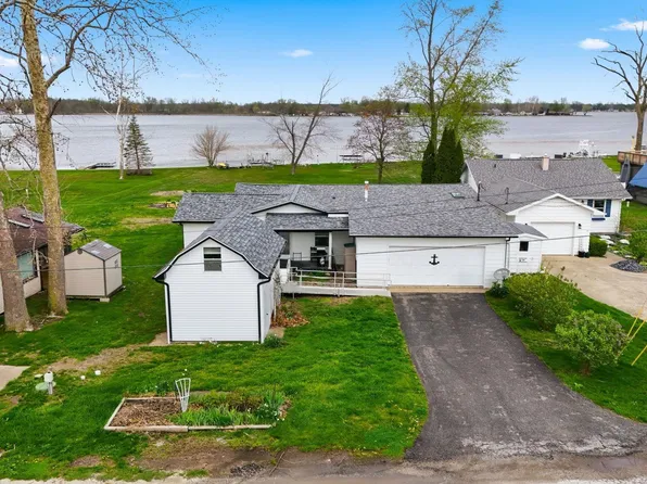 110 Ems C19 Ln, Warsaw, IN 46582