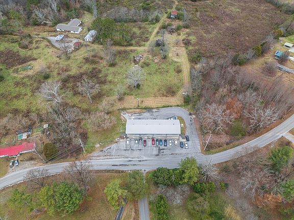4th image of 2465 Benton Young Rd