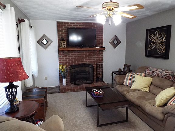 5th image of 312 Sunflower Dr