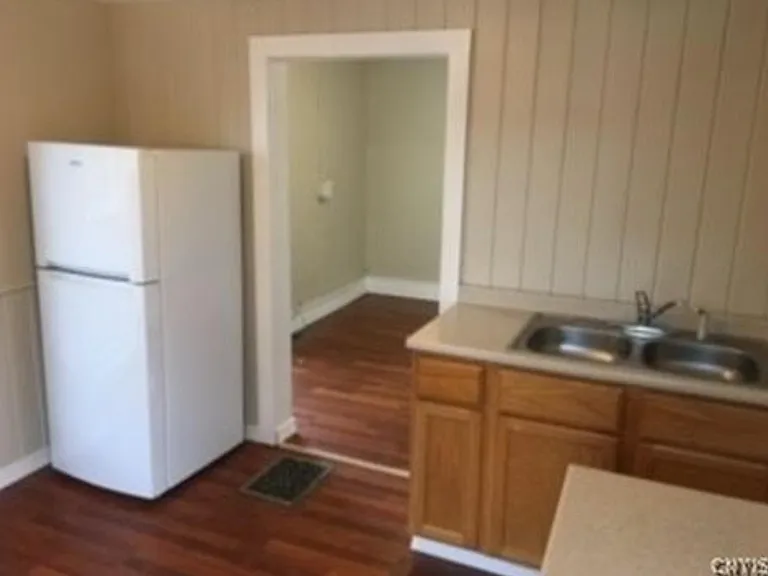 914 State St #3 — Photo 12
