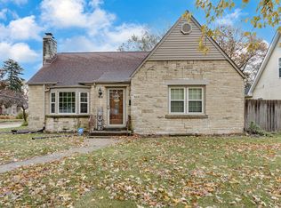 904 Dawes Ave, Joliet, IL 60435