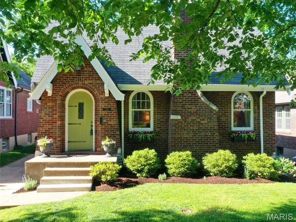 7320 Goff Ave, Saint Louis, MO 63117