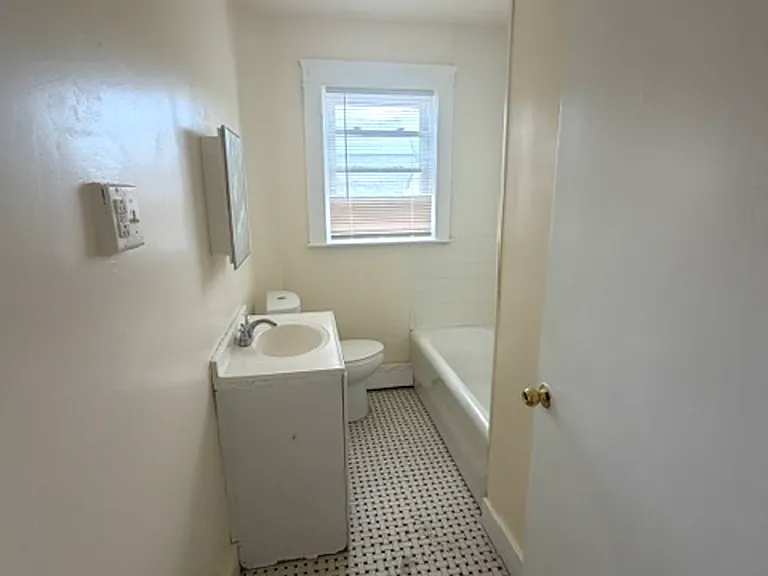 93 Lexington Ave #3L — Photo 7