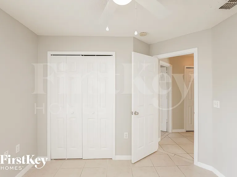 729 Pincon Ln — Photo 9