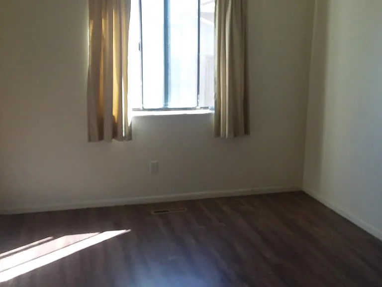 606 46th Avenue Ct — Photo 10