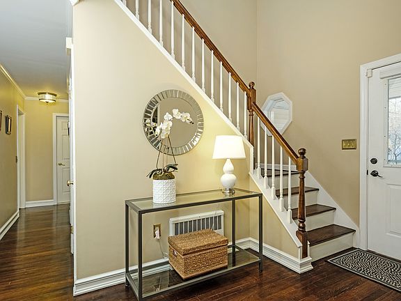 Entry Foyer