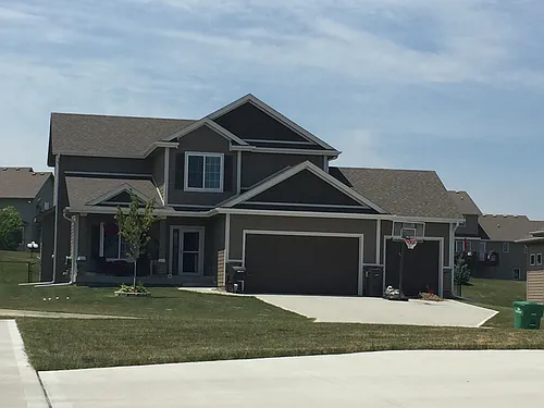 506 NW Ridgeline Dr Photo 1