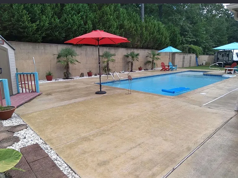 256 Mapleleaf Cir — Photo 3