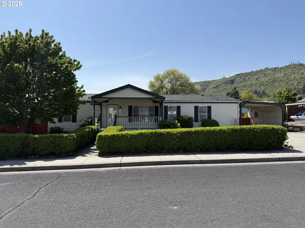 962 Floral St, The Dalles, OR 97058