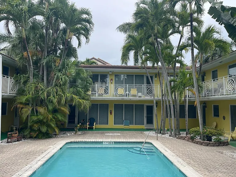 77 Hendricks Isle #3 — Photo 12