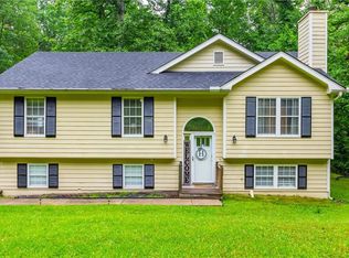 4652 Laurel Brook Dr, Flowery Branch, GA 30542