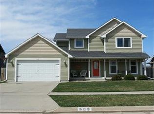 609 Meadow Brook Pl, Huxley, IA 50124