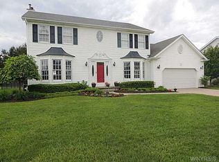 11 Sagebrush Ln, Lancaster, NY 14086