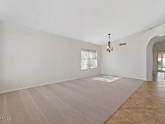5th image of 1093 W VERA Lane