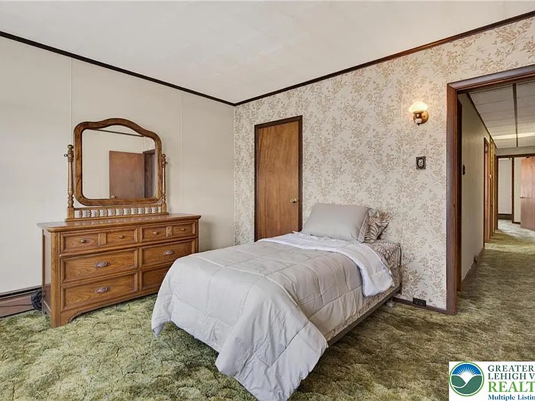 216 W Bertsch St — Photo 17