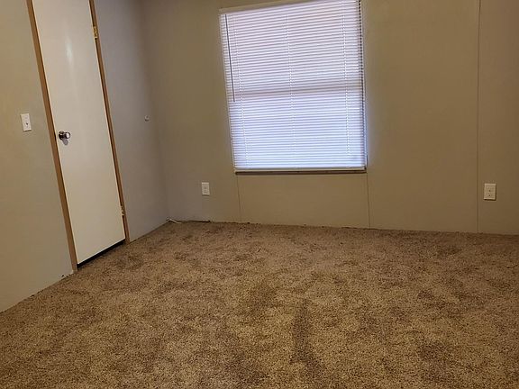3rd image of 19801 SE 193rd St