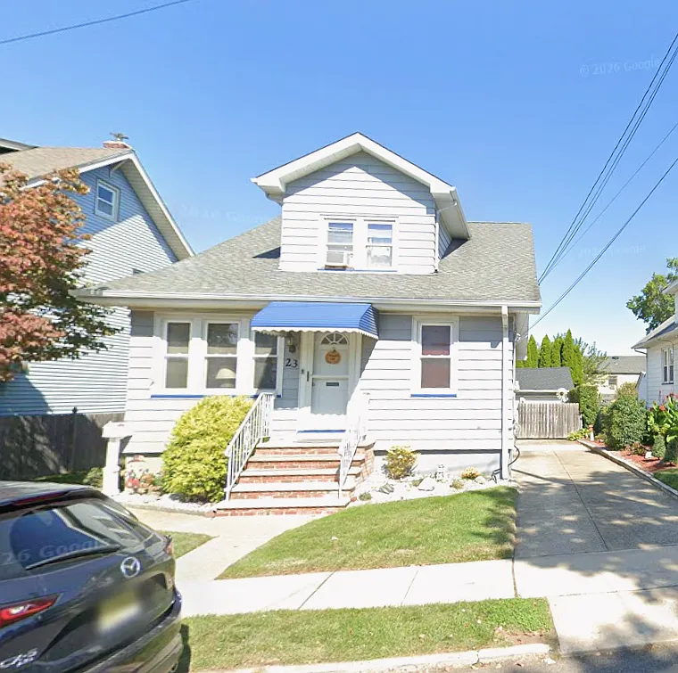 2 bed, $2,700 — Photo 1