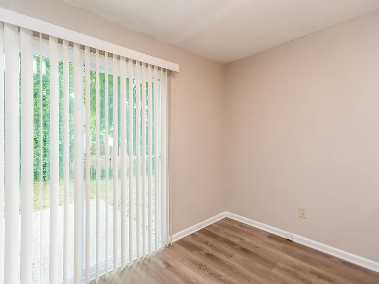20 Briar Gate Ln — Photo 7