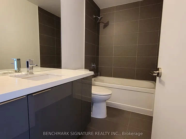 8 Eglinton Ave E #3003 — Photo 8