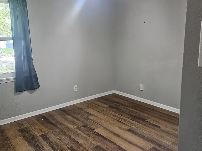 3416 Cloverleaf Dr — Photo 7