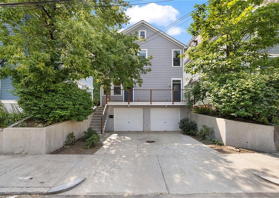 1st image of 114 Ring St #1