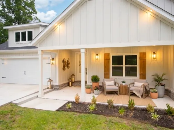 58 Dunkeld Dr, Bella Vista, AR 72715