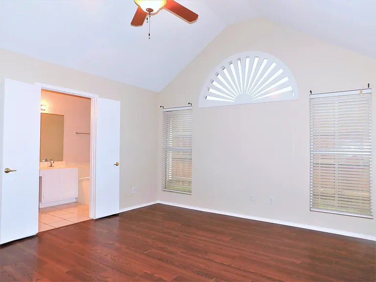 1664 Big Bend Dr — Photo 10