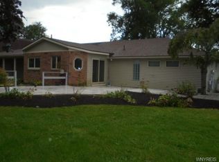 2810 Randall Rd, Wilson, NY 14131