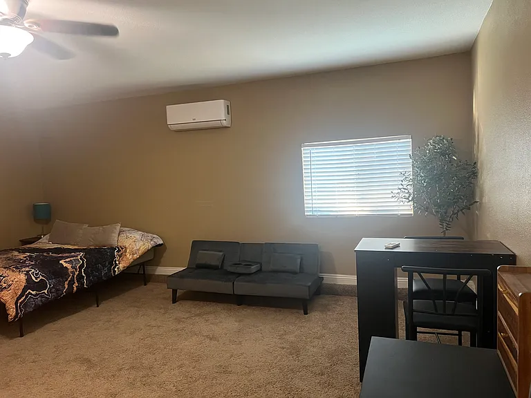 608 Watkins Dr #2 — Photo 5