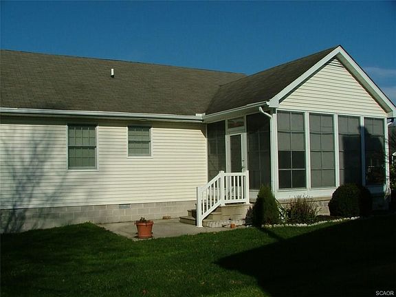 4th image of 38032 Sunny Winters Dr