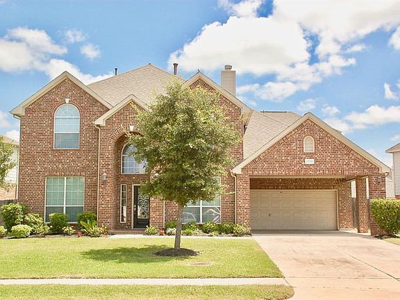 2nd image of 21726 Cozy Hollow Ln