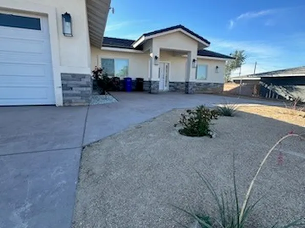 23491 Wren St, Apple Valley, CA 92308