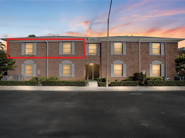 3910 37th St S APT 39, Saint Petersburg, FL 33711