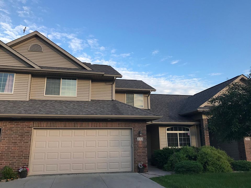 1st image of 255 Woodfield Dr
