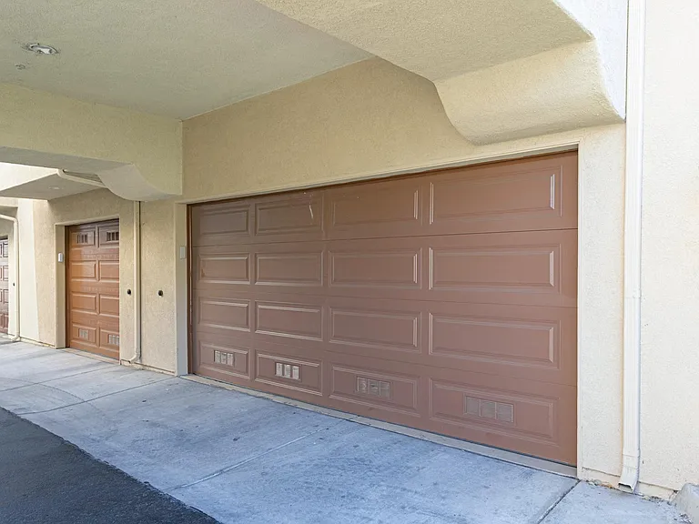 577 Almond Rd — Photo 25