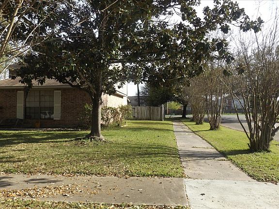 3rd image of 6731 Inwood West Dr