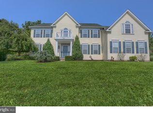506 Glenwood Dr, Douglassville, PA 19518