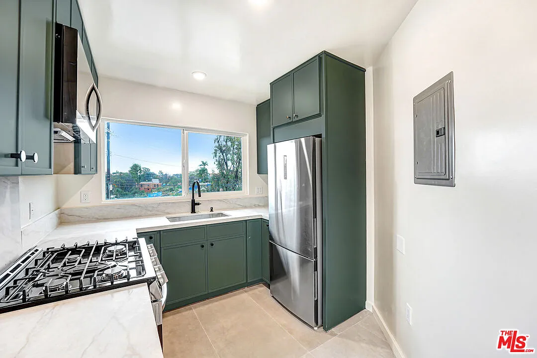1 bed, 1.0 bath, 500 sqft, $3,850 — Photo 4