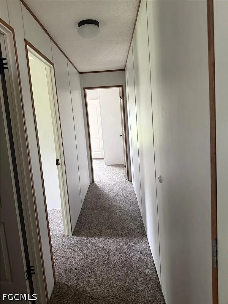 3 bed, 2.0 bath, 858 sqft, $1,300 — Photo 3