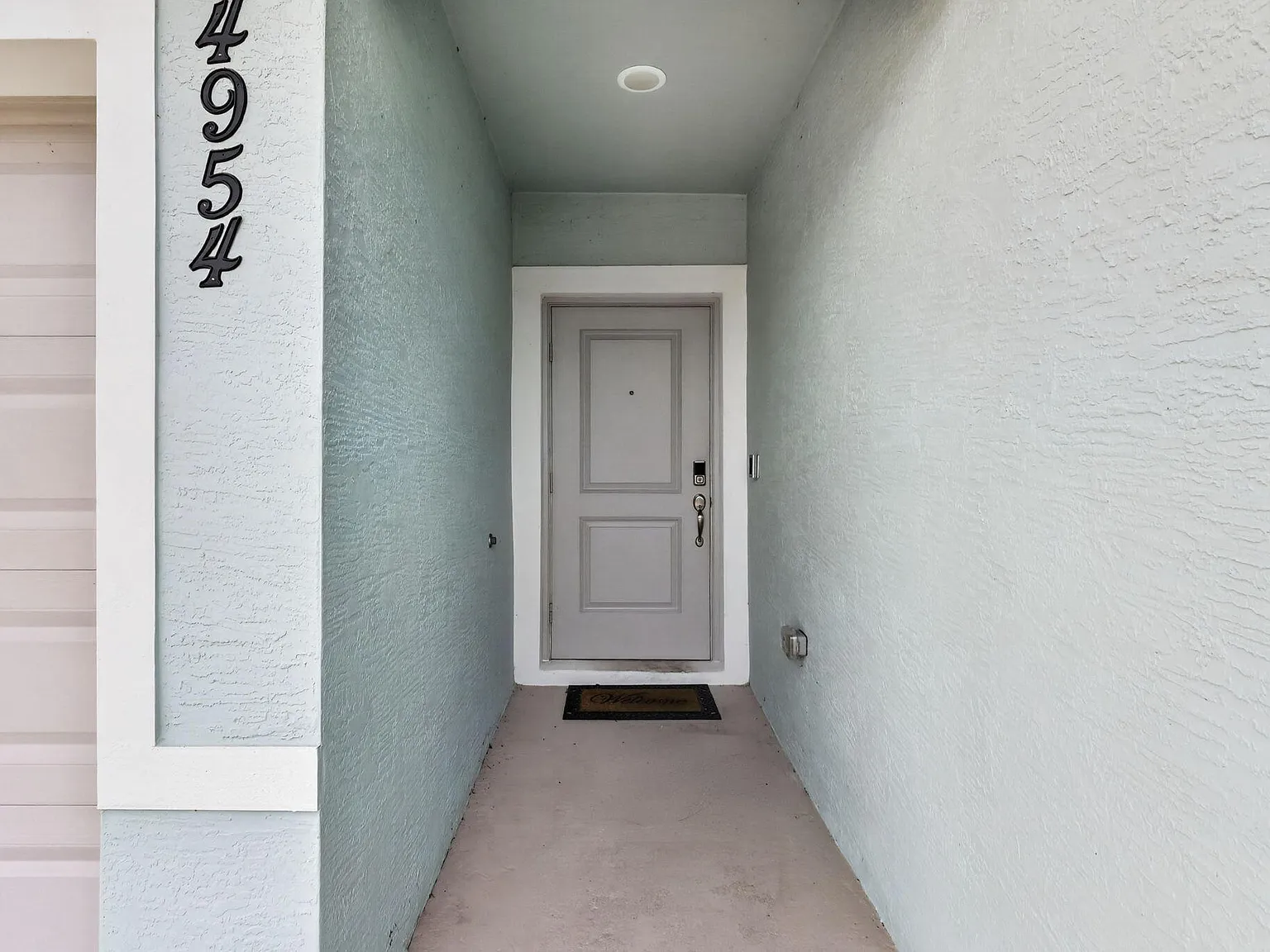4 bed, 2.0 bath, 1623 sqft, $3,000 — Photo 4