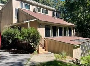 16 Partridge Hill Rd, Dudley, MA 01571