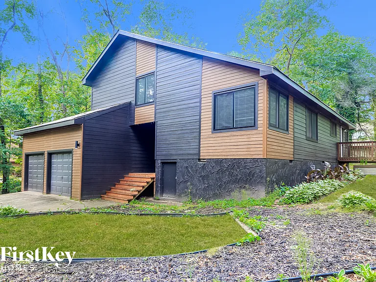 2668 Royal Oak Ct — Photo 2