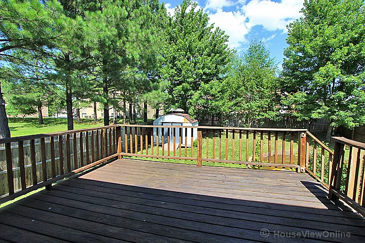 1954 Longview Dr — Photo 6
