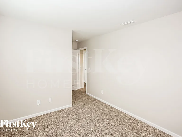 140 Jana Dr — Photo 12