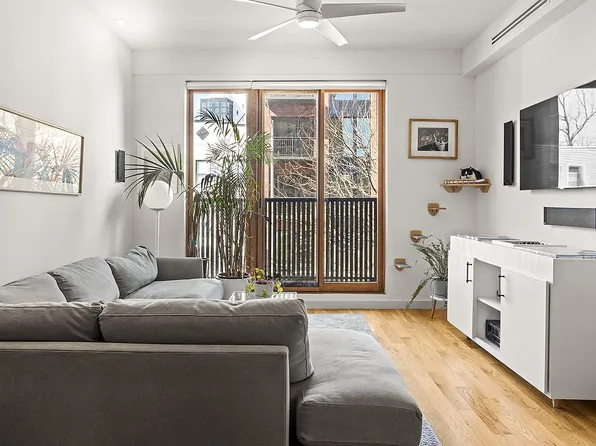 64 Stanhope St #2A, Brooklyn, NY 11221