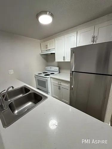 1463 Macon St Photo 1
