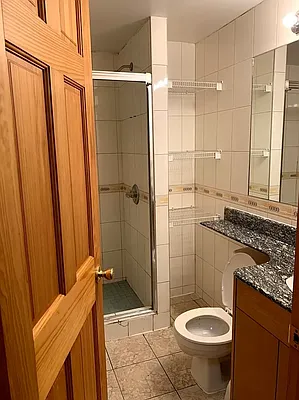 Rented by Evergreen Realty & Investments | media 19