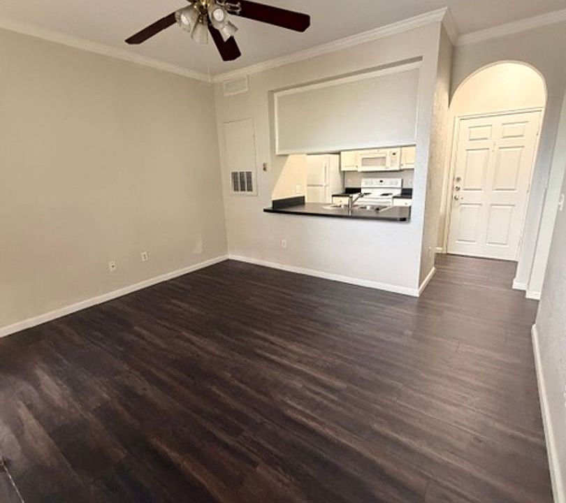 1st image of 860 N Orange Ave APT 271
