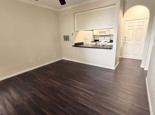 860 N Orange Ave APT 271, Orlando, FL 32801
